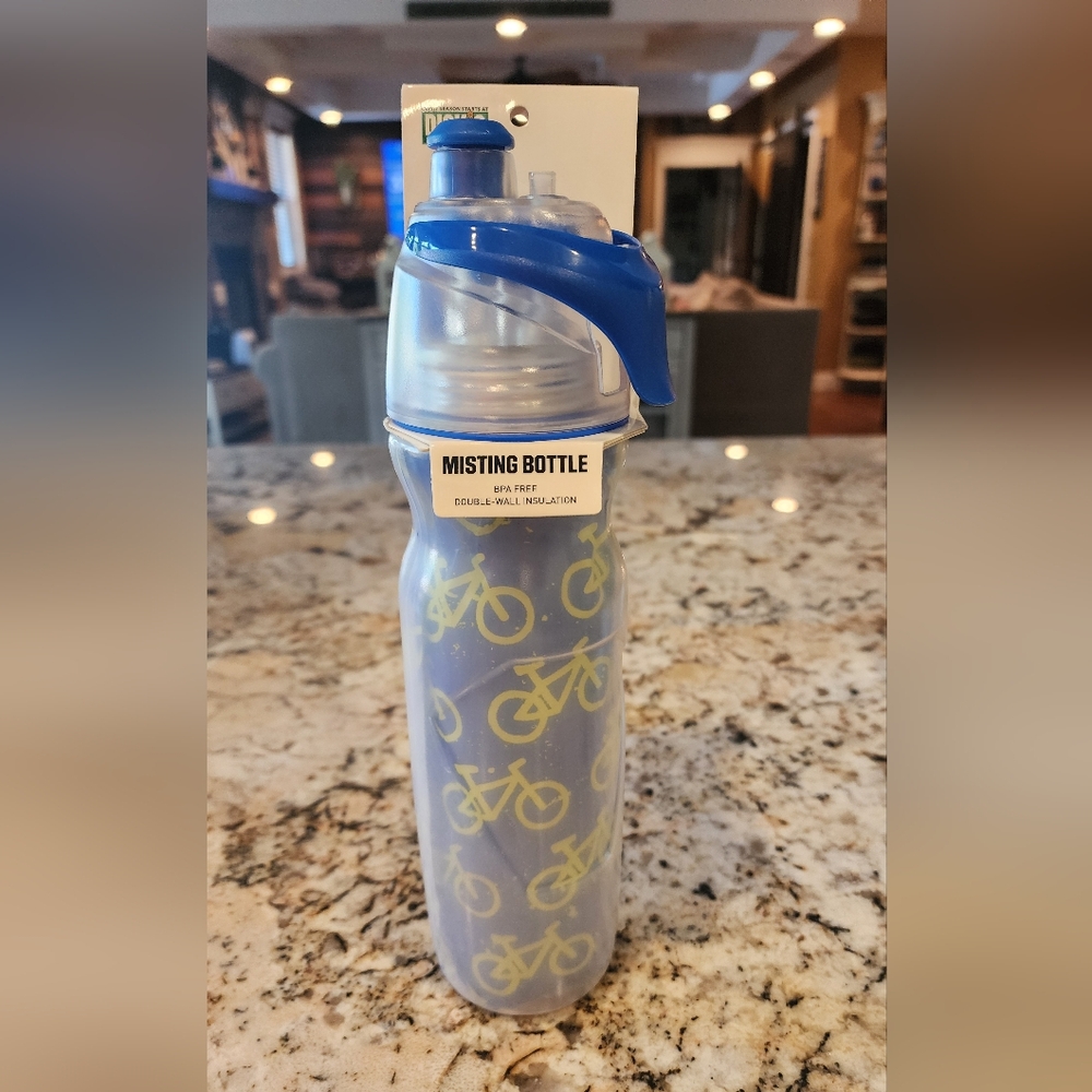 NWT DICK'S Misting Bottle, Blue